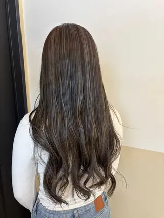 ロング EARTH中島 秋桜久のヘアスタイル
