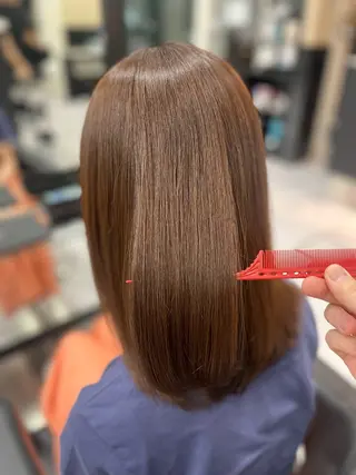 セミロング カラー ☘️上村 ☘️髪質 改善/透明感カラーのヘアスタイル
