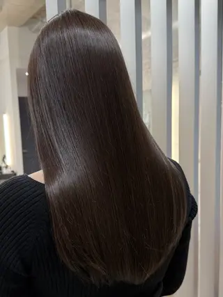 ロング はら しおりのヘアスタイル