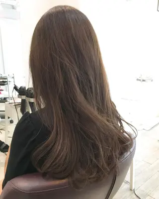ロング カラー 中村 よしひでのヘアスタイル
