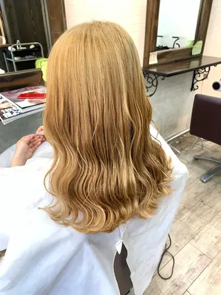 セミロング カラー BELCHIC所属・松本 亮のヘアスタイル