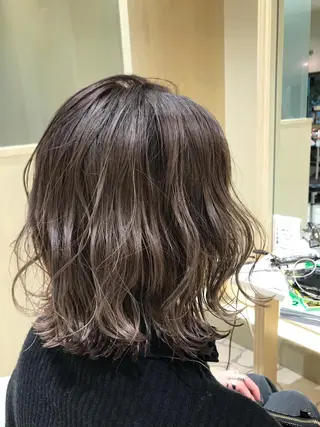 ミディアム カラー 三代 ゆりあのヘアスタイル