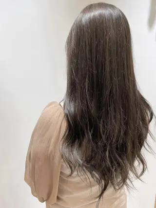 ロング カラー 🐺ウルフ/レイヤー 似合わせ‎🤍沙羅のヘアスタイル