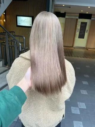 ロング 艶髪/Wカラー 蓮のヘアスタイル