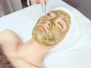 池袋毛穴ニキビ改善 ハーブピーリングのエステ・リラクイメージ