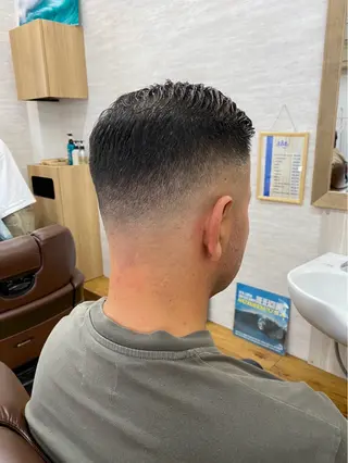 ショート メンズ ブラケン 恵太　アンソニーのヘアスタイル