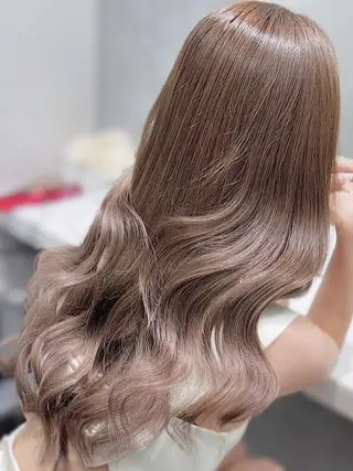 ロング カラー ヘアサロンelyts 表参道店のヘアスタイル