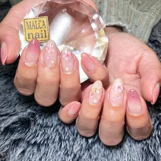 ミディアム カラー パーマ ヘアアレンジ キッズ ネイル 荒木 莉奈のネイルデザイン