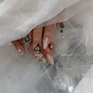 ネイル SALON ELVI.のネイルデザイン