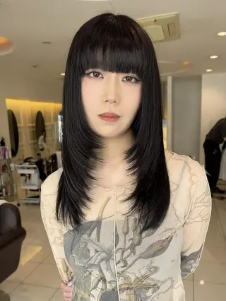 ミディアム モデル募集/カレン /レイヤーカットのヘアスタイル