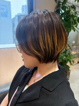 ショート オリーブベージュ/シ ョートボブたまき🧡のヘアスタイル