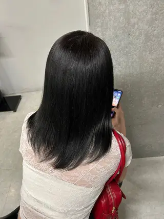 セミロング カズキ🌼曲がる 縮毛矯正のヘアスタイル