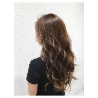 ロング カラー biscohair 髪にドラマを。のヘアスタイル