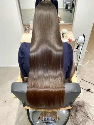 ロング 東田 恋のヘアスタイル