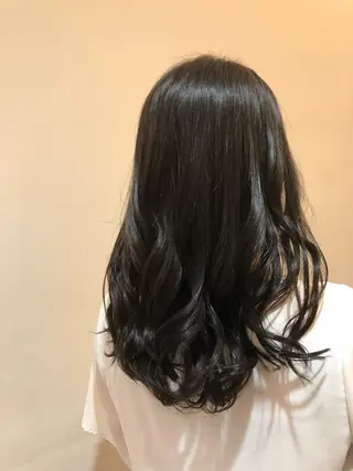 ロング 阪上 沙織のヘアスタイル
