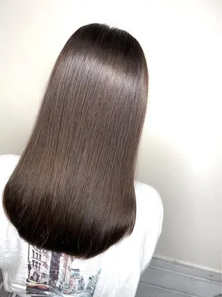 セミロング 女性指名人気no.1 尾崎のヘアスタイル