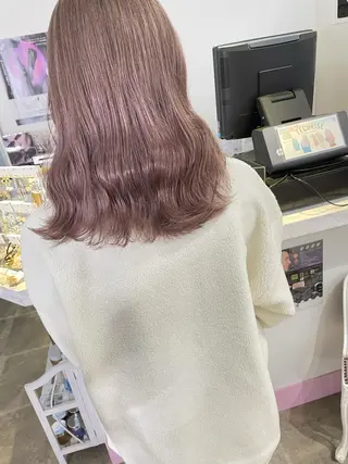 ミディアム Lit.豊橋 夏目のヘアスタイル