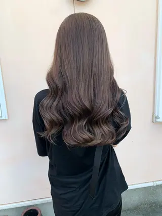 セミロング カラー yui .のヘアスタイル