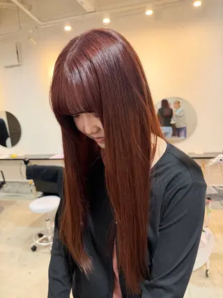 カラー LUCK モミジのヘアスタイル