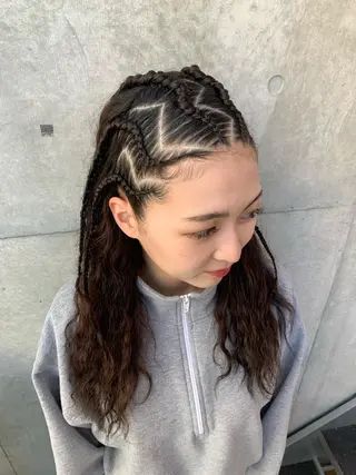 ロング ヘアアレンジ HARURU🪮✨ ブレイズ海外ヘアのヘアスタイル