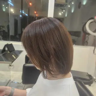 ミディアム 伊藤 翼のヘアスタイル