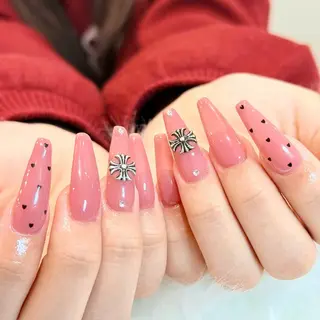 ネイル T.Lee Nail Lilyのネイルデザイン