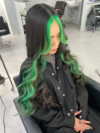 ロング カラー Cielro/ダブル カラー/西田咲希のヘアスタイル