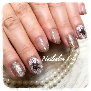ネイル Lily*nail 🌻Mii🌻のネイルデザイン