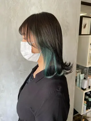 ミディアム 横山 奈央のヘアスタイル