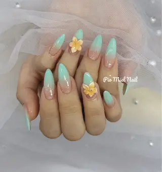 ショート Pio Mielのネイルデザイン