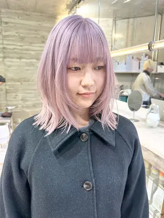ショート カラー kai .のヘアスタイル