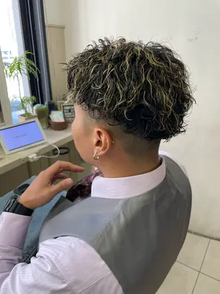 パーマ メンズ ブリーチ超特化美容師 ☯️ルカ✡️💫のヘアスタイル
