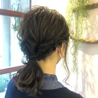 ミディアム ニイムラ ミキのヘアスタイル