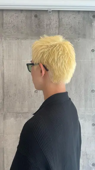 カラー メンズ ハイトーンカラー✨️ 艶カラー特化Amiのヘアスタイル