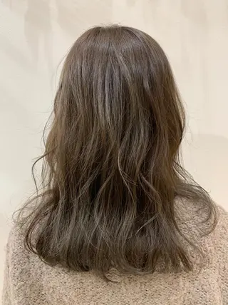 ロング 丸山 瀬里菜のヘアスタイル
