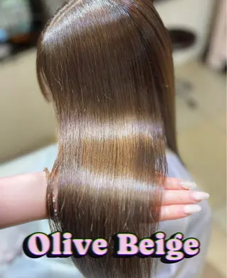 セミロング カラー 海外風レイヤー🎀 新宿MOMOKA🍑のヘアスタイル