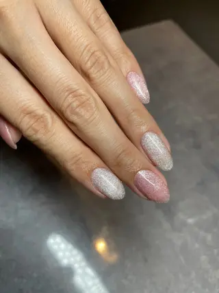 ネイル Mus’Fam 入谷玲生奈のネイルデザイン