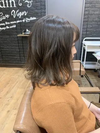 ミディアム カラー SHIAN立川　及川 17時〜限定のヘアスタイル
