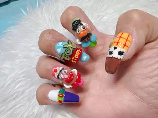 ロング ネイルサロン HARRYS所属・ネイル･脱毛サロン HARRYSのエステ・リラクイメージ