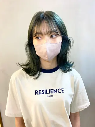 ミディアム デザインカラー/ボブ ブリーチカラー/ユリのヘアスタイル