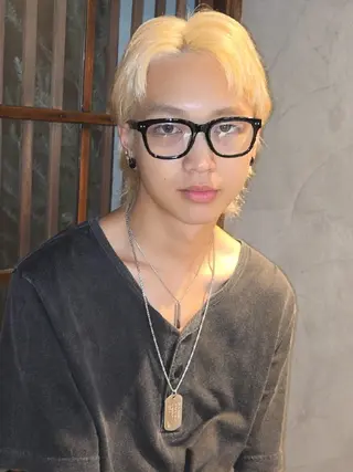 ショート カラー メンズ ケアブリーチ特化 same 🦈のヘアスタイル