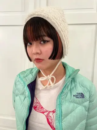 ショート ブリーチカラー🎀 韓国風/寺門美優のヘアスタイル