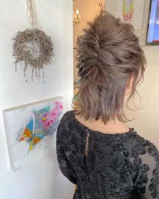 ミディアム カラー grand juteのヘアスタイル