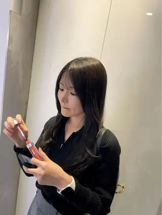 ロング カラー コテ巻きパーマ 藤野佑成のヘアスタイル