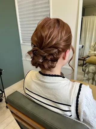 ミディアム ヘアアレンジ M.arc 【マーキ】のヘアスタイル