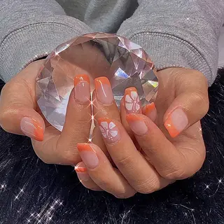 ネイル Momoka .のネイルデザイン