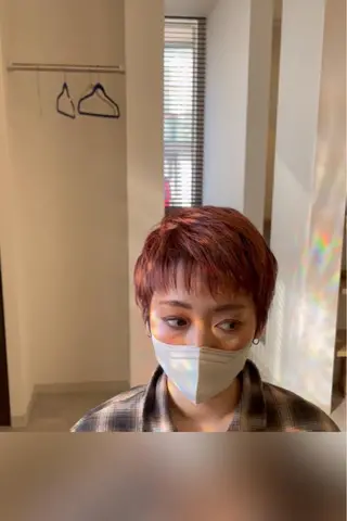 ショート カラー やまこし 美裕樹のヘアスタイル