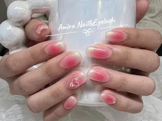 ネイル Amira アイラッシュのマツエク・マツパデザイン