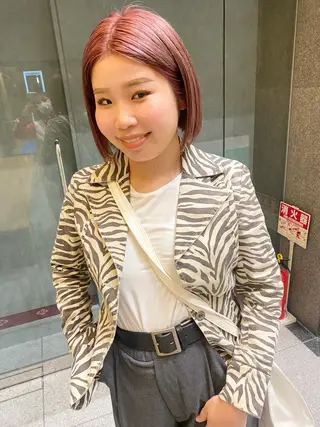 ショート カラー パーマ ヘアアレンジ デザインカラー/ボブ ブリーチカラー/ユリのヘアスタイル