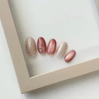 ネイル 池袋Uni nail 上品シンプルデザインのネイルデザイン